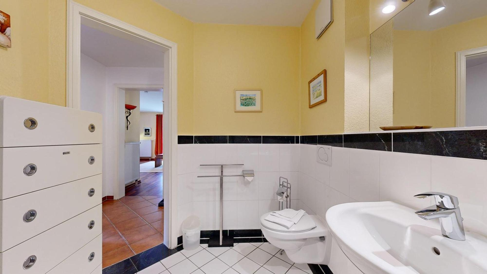 Strandnahe Fewos Mit 2 Schlafzimmern Und Balkon, Residenz Prorer Wiek, 宾茨 外观 照片